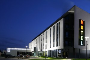 POZNANSKI отели в Польше Познани апартаменты ресторан мероприятия