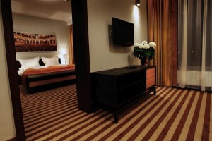 POZNANSKI отели в Польше Познани апартаменты ресторан мероприятия