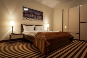 POZNANSKI отели в Польше Познани апартаменты ресторан мероприятия