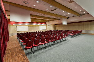 POZNANSKI отели в Польше Познани апартаменты ресторан мероприятия